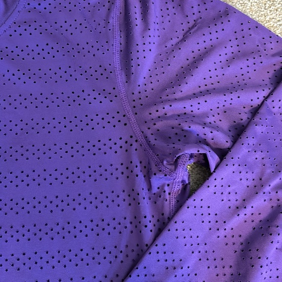 ZYIA  Active Chill Size M Purple Laser Cut Long Sleeve Active Shirt Top - Picture 5 of 5